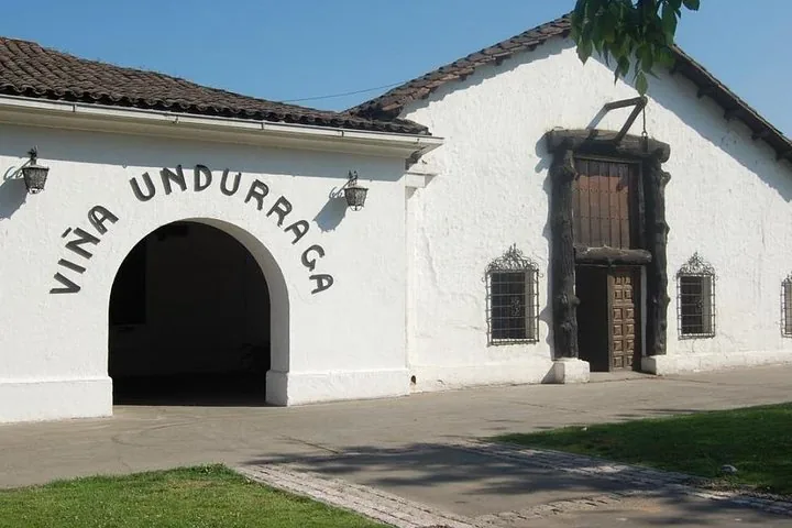 Undurraga Vineyard Tour and Tasting with Hotel Transfer